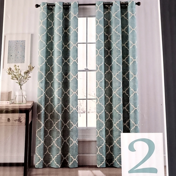 NWT Kate Aurora Lattice Clover Ultra Luxurious Window Curtains - 40 in. … - Picture 7 of 7